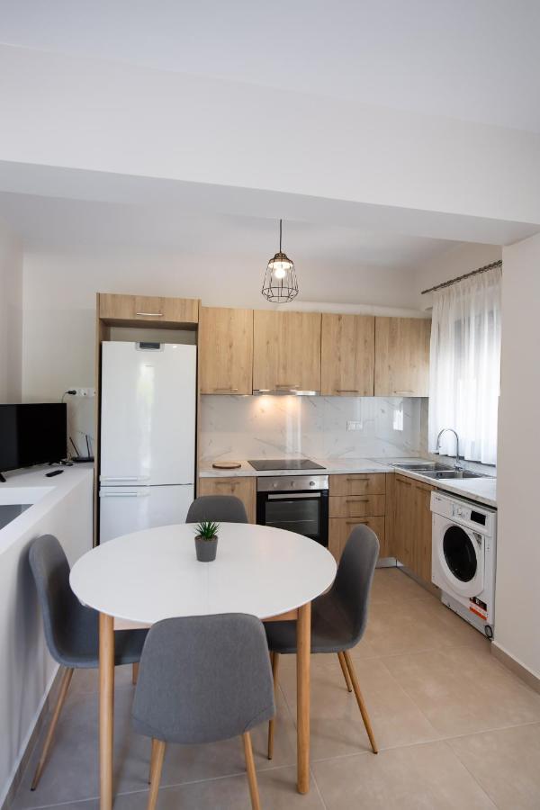 Melina Apartments Lefkada City Bagian luar foto